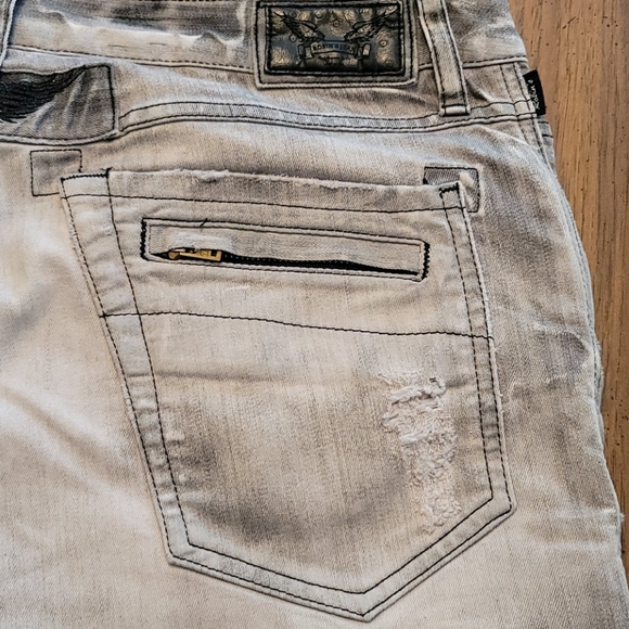 Robin's jeans - Picture 3 of 12